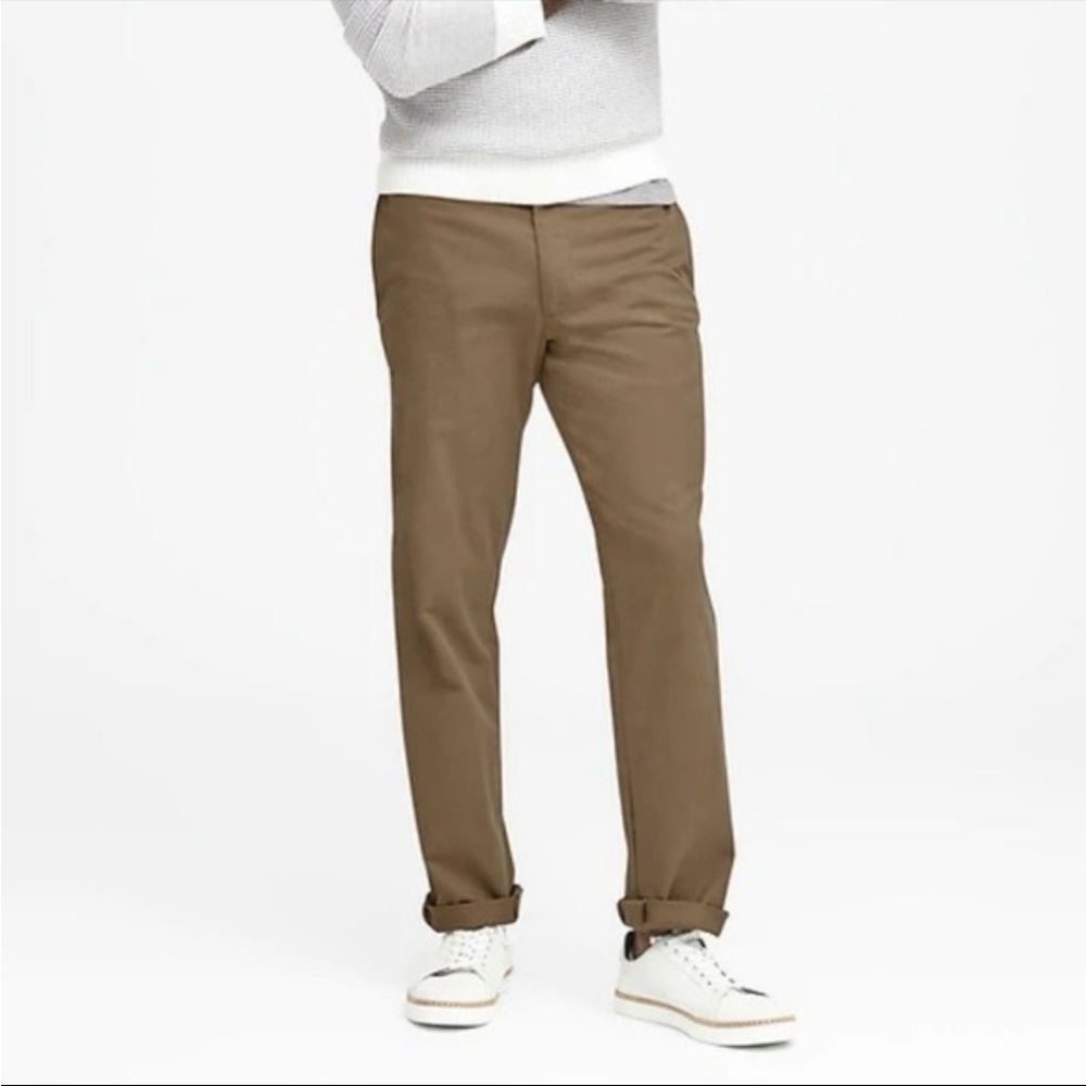 Banana Republic Gavin Chinos - Picture 1 of 6
